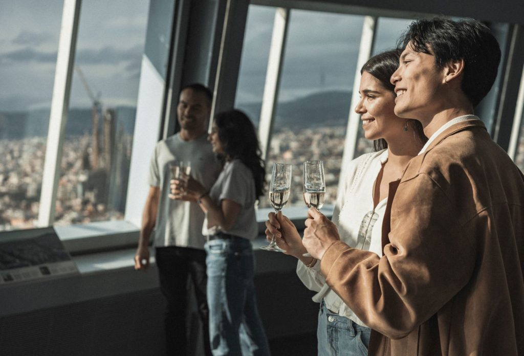 Celebrate Valentine’s Day at Mirador Torre Glòries with a free glass of cava