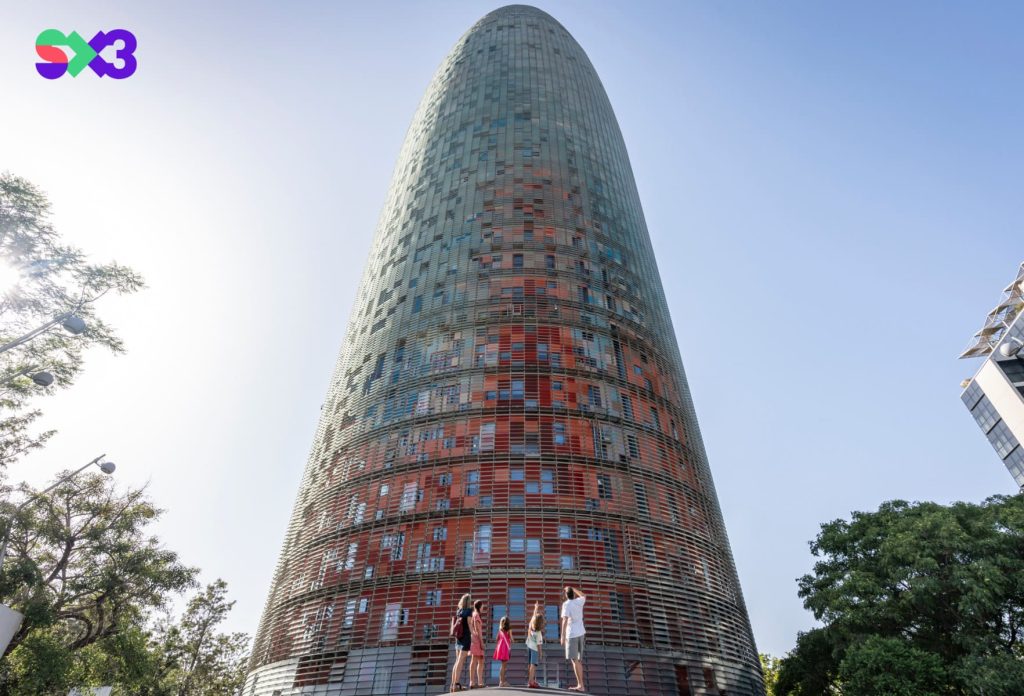 Gaudeix del Mirador Torre Glòries amb el CLUB SUPER3 (SX3)!